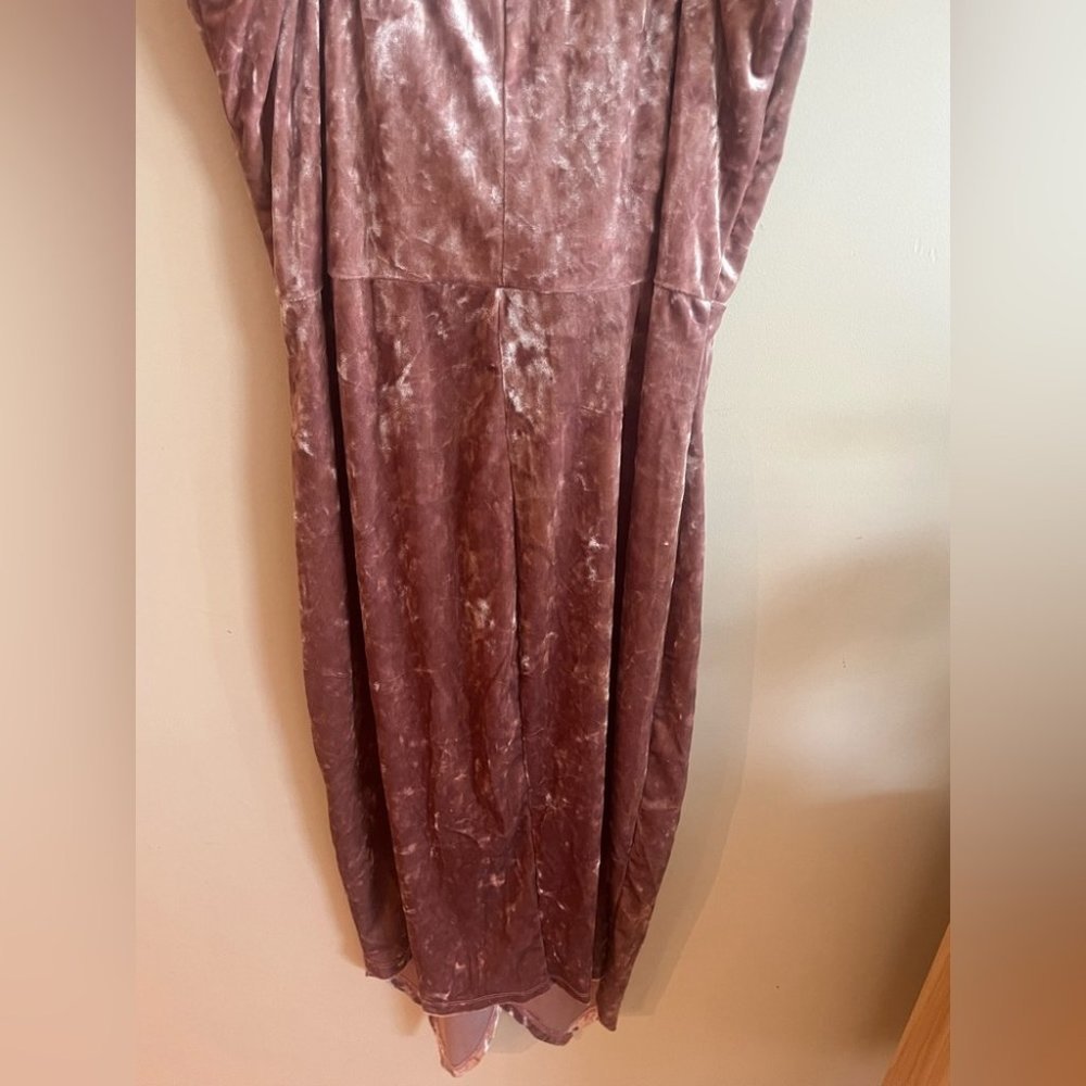 Pink  Velvet Midi Dress - Picture 10 of 11